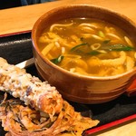 かれーうどん 椿 - 【2017年09月】ちく天カレーうどん@860円、提供時、天ぷらはかき揚げも付いてます。