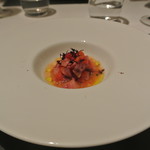 リストランテ カノフィーロ - 寒ブリと赤パプリカのタルタル　少し辛いガスパチョのソース