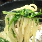豊中麺哲 - ネギ巻き麺リフト