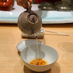 三谷 - 北海道昆布森の馬糞雲丹の昆布出汁しゃぶしゃぶ　　Champagne Hrnri Giraud Esprit Rose Brut と共に