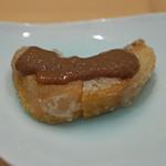 三谷 - キンキの素揚げ（レアで）　肝ソースがけ　　Joseph Drouhin Motrachet 2004 Grand Cru Marquis de Laguiche と共に