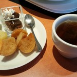 イタリアンカフェぶどうの森 - デザート盛り+紅茶