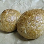 自家製天然酵母パン 木のひげ - プチパン：全粒粉２０％