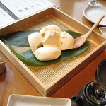 ダイナミックキッチン＆バー 響 - 雪肌豆腐