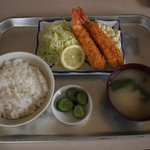 忠治食堂 - エビフライ定食（850円）