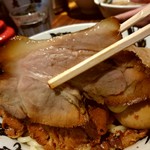 麺屋武蔵 鷹虎 - 【2017.11.12(日)】濃厚つけ麺肉三昧(大盛・300g)1,550円のチャーシュー