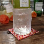 灯 - 薬膳酒レモンのソーダ割り