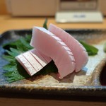 鉄板居酒屋OHANA - ぶりのお造り