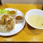 今回は「チキンライスMix　並盛り」790円を注文！