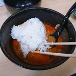 沖縄料理ズミ - ご飯投入