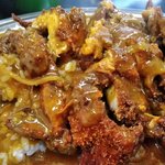 キッチンあべ - とりカツカレー（アップ）