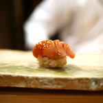 東麻布 天本 - 赤貝