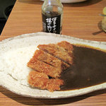 ナイル - 当店オススメナンバーワンだという、ローストンカツカレー690円。ベースは、辛口の黒カレーにしました。