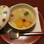 俵屋旅館 - 洋梨と柿の甘味煮