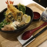 うどん 有田　天ぷらぶっかけうどん780円  