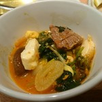 焼肉問屋 牛蔵 - チゲ鍋取り分け後