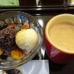 ふなわかふぇ - クリームあんみつ、コーヒー