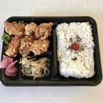 Nihon Tei - Mから弁当、490円です。