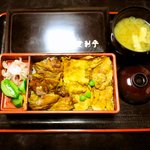 鳥めし(松重) ￥880