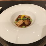 スリオラ - 手長エビのプランチャと桜エビのクロケッタ　温かい甲殻類のビナグレタ 