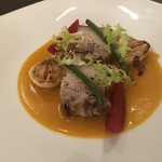 バスク豚バラ肉のエレスィル風煮込み　りんごのクルティード