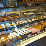 76327539 - プリンなどもあります