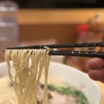 イップウドウ ラーメンエクスプレス - とんこつラーメン690円