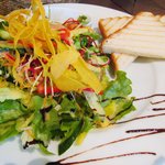 ガーデン＆クラフツ カフェ - ('11/4)パスタ用パン、サラダセット