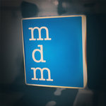 mal di mare - 青いライトが目印