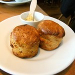 LENTO - スコーン（プレーン＆ナッツ）絶品でした〜〜♡