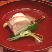 花がすみ - お椀…松茸が効いてます、旨い