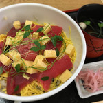 いづ源 - 鮪ちらし