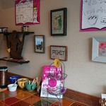 GOLD FALAFEL - 『三駅物語フェス』で初入店！ 可愛いお店ですね(^-^)