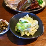 ジャム cafe 可鈴 - キャベツとりんごのサラダ。生姜汁が良いアクセントになってます。