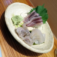 鮨処いちい - シシャモ刺とヒラメ昆布締め