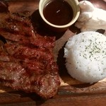 東京ドンナバル - 牛ステーキ