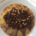 治一郎 - 【料理】ラスクの上にクランチがかかっている！