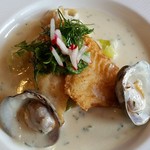 Chez よしだ - 的鯛のムニエル　貝類のソース