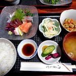 よし半 - 刺身定食（一部）