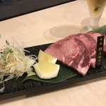 焼肉Dining金の鶴 - 