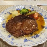 パリサンク - 牛ロース肉のステーキ