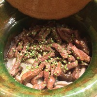 銀座 よし澤 - 牛としめじの土鍋御飯