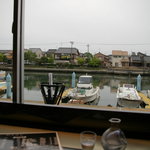 白恵美酒 幸寿し - カウンターからの眺め