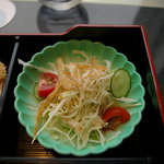 白恵美酒 幸寿し - 白エビのから揚げ　野菜の上に乗ってます