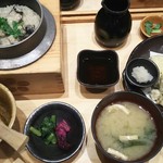 一汁五穀 - 牡蠣釜めしと天ぷら盛り合わせ定食  1380円(税別)