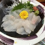 旬菜郷土料理 一隆 - 赤水（アコウ）刺身