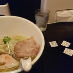 麺屋 號tetu - 魚介ダシの塩(780円)と食券