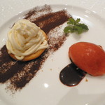 フェニックス洞爺クラブ - チーズケーキ　いちごのソルベ