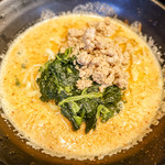 護摩龍 - 黄色の担々麺