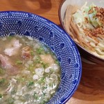 百日紅 - 新宿ガーリック塩つけ麺